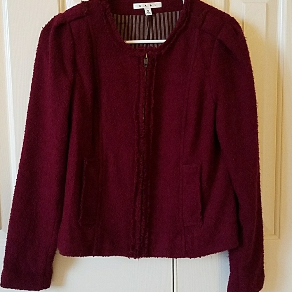 Cabi Boucle Jacket size 6 fits like 4